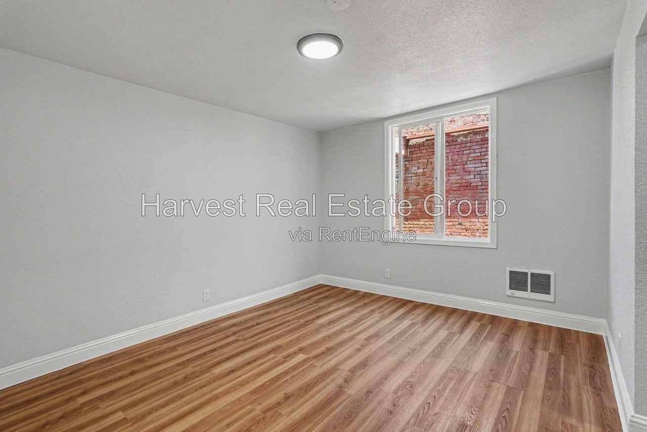 715 Peralta St #411 - Photo 5 of 16