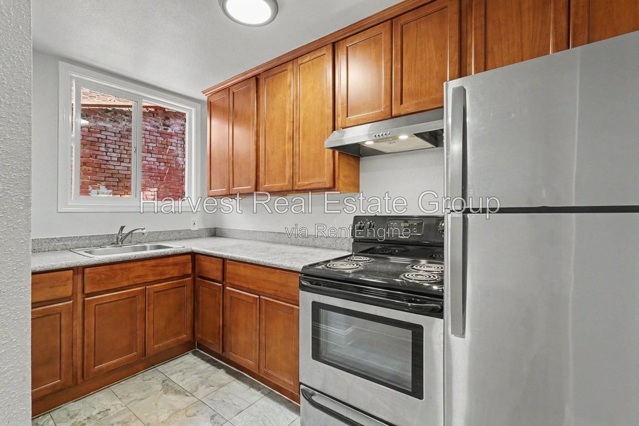 715 Peralta St #411 - Photo 6 of 16