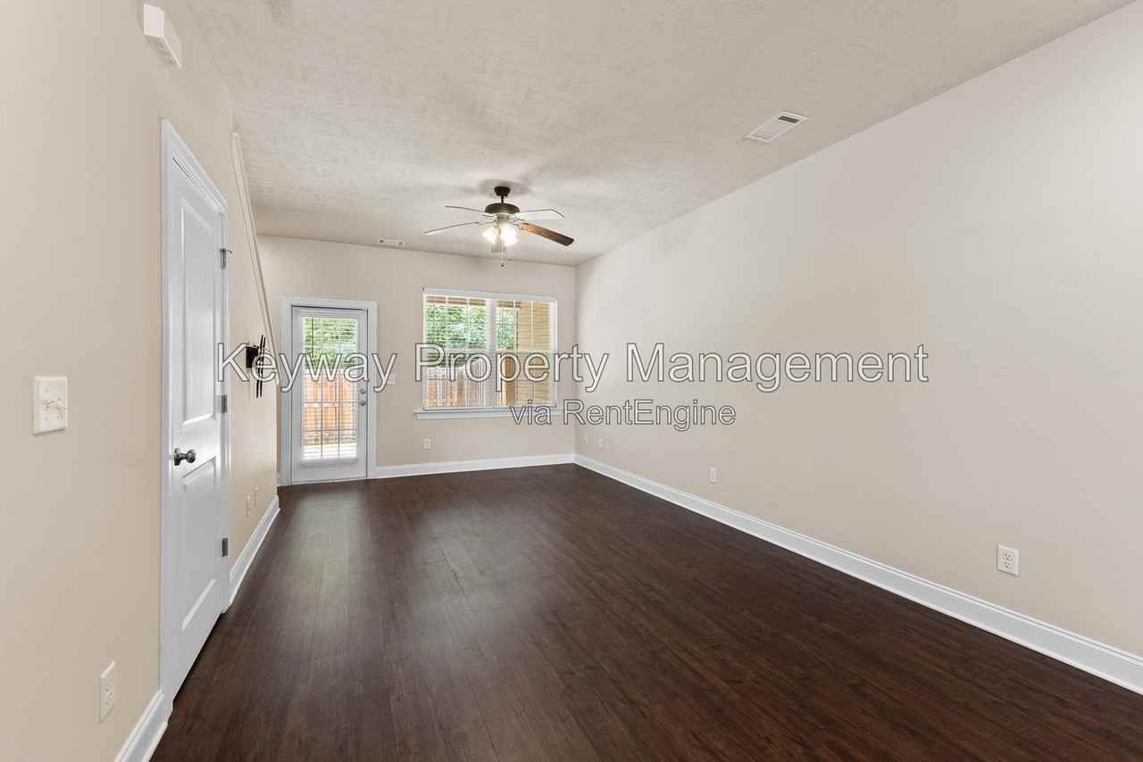 1842 Butternut Dr - Photo 4 of 19