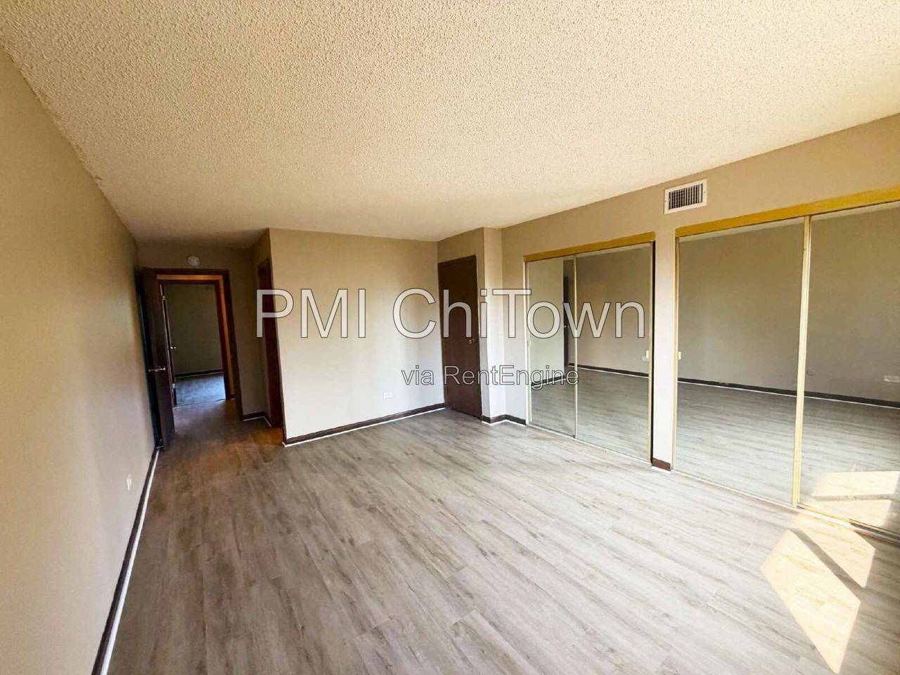 1472 Carol Ct #2A - Photo 7 of 11