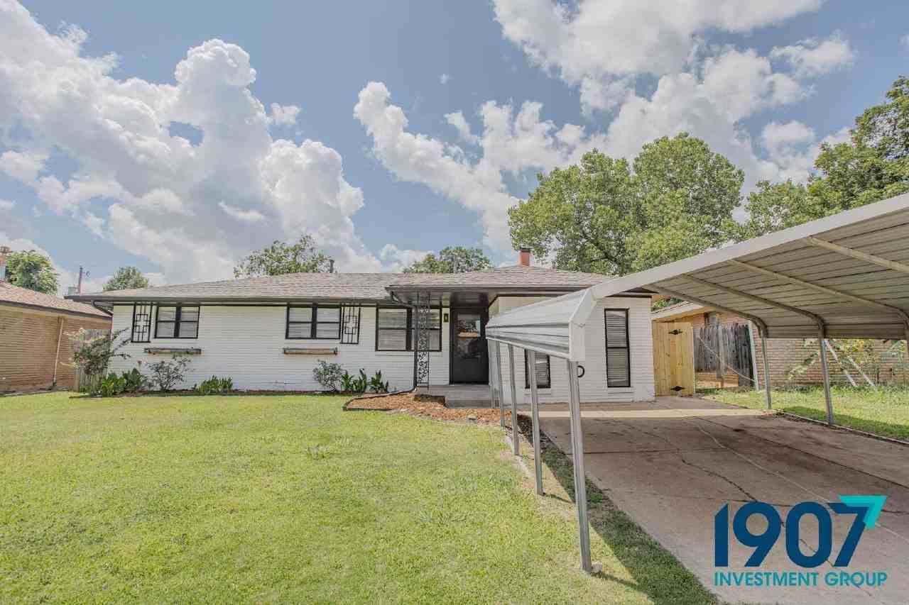 725 Butler St - Photo 5 of 23