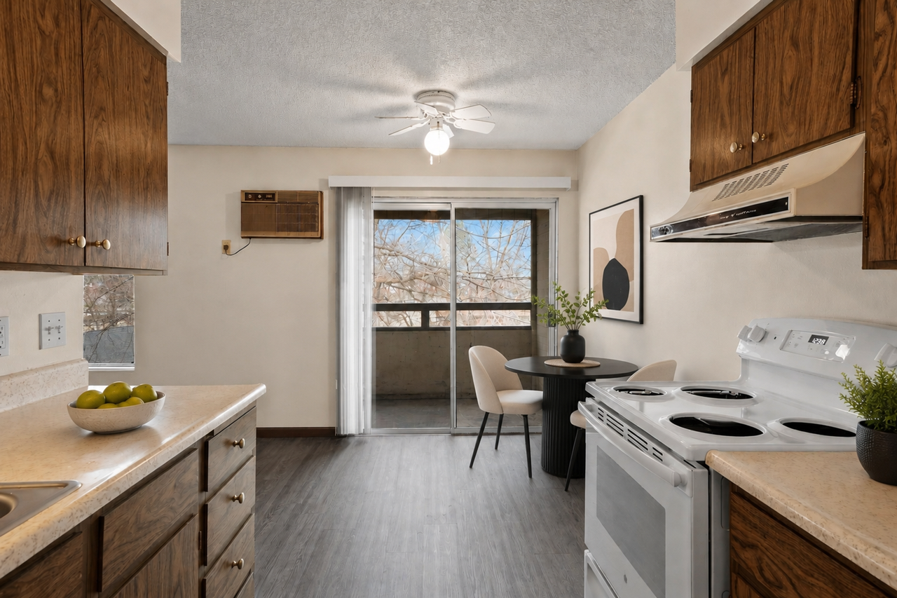1611 W. 6th Ave - Photo 3 of 14