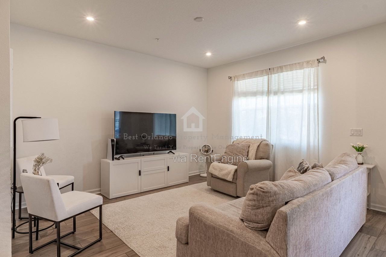 11549 Straits Way #1 - Photo 7 of 39