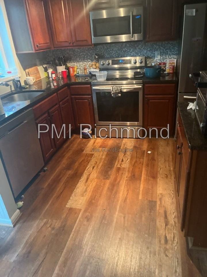 4802 Ballyshannon Ct - Photo 4 of 15