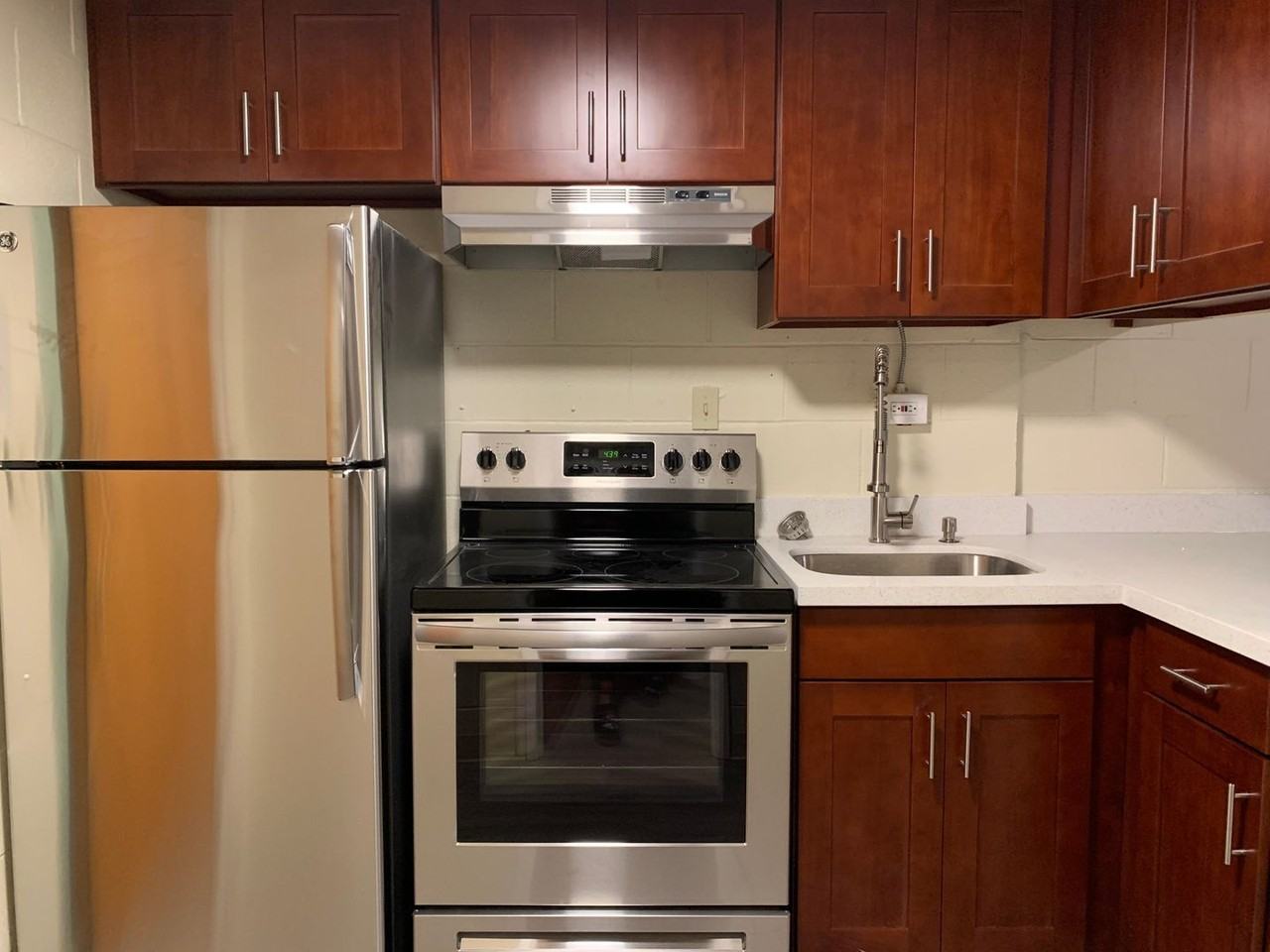 1811 Summit Ave #110 - Photo 3 of 7