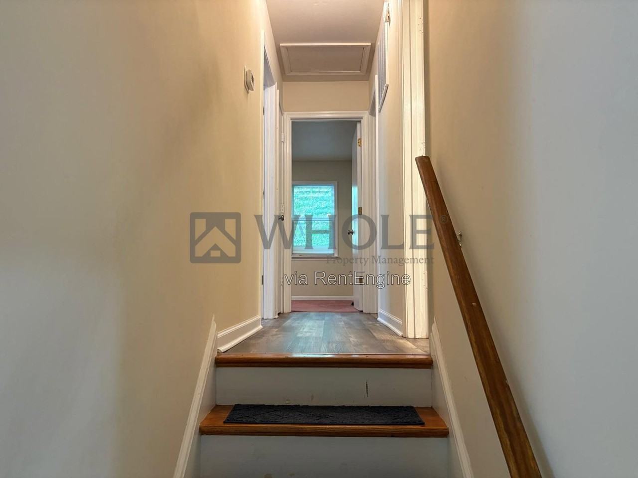 386 Wildwood Ct - Photo 6 of 15