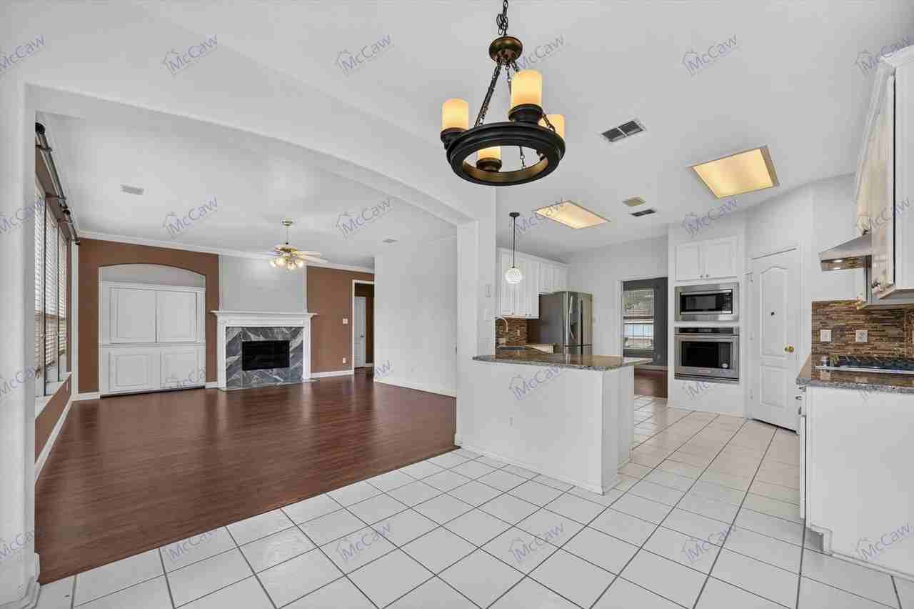 5101 Timberland Pkwy - Photo 4 of 30
