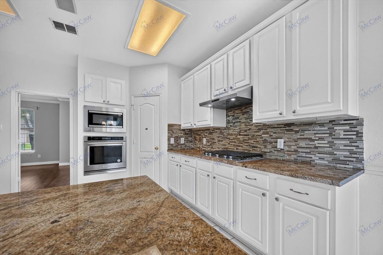 5101 Timberland Pkwy - Photo 5 of 30