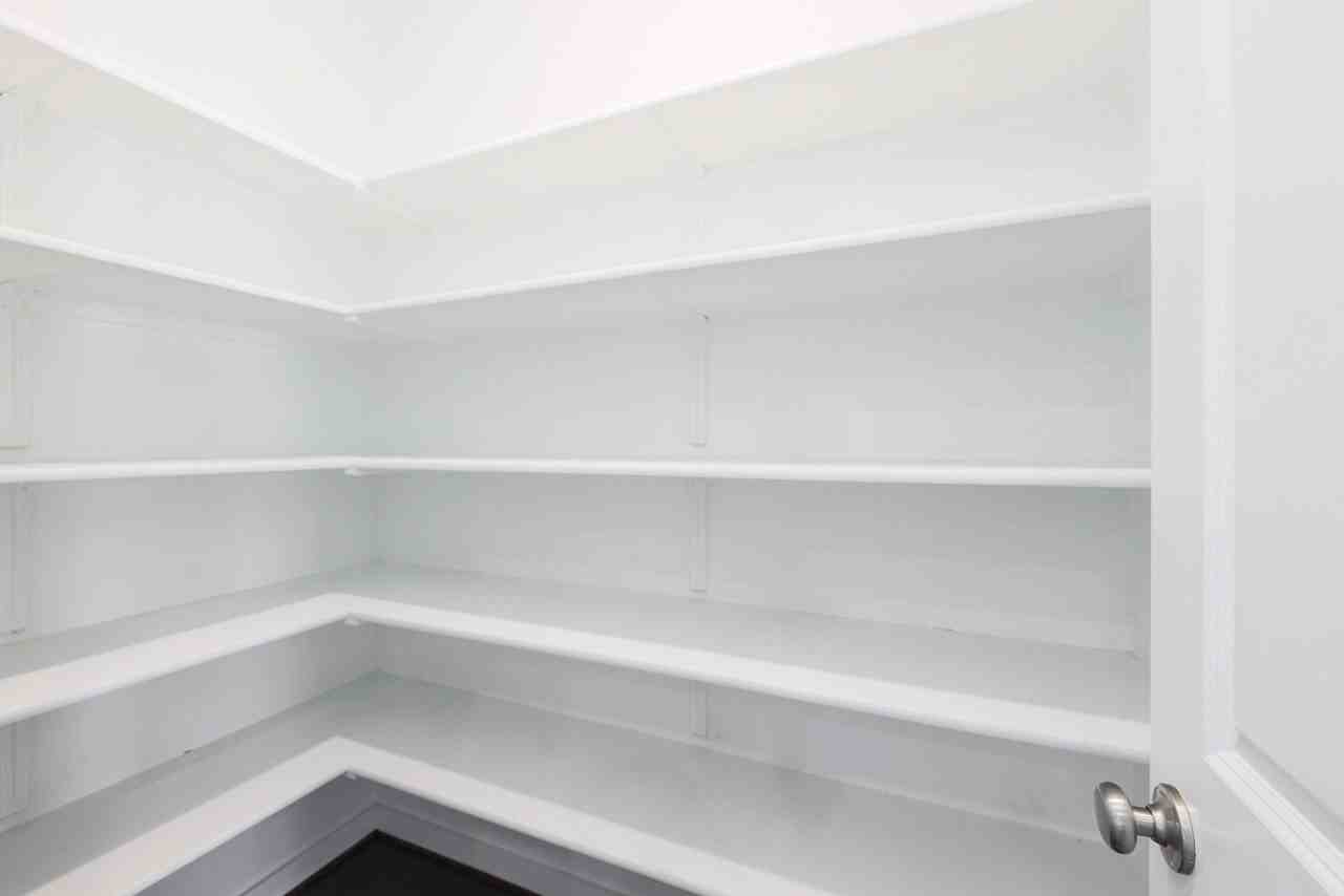 124 Rosebush Dr - Photo 5 of 33