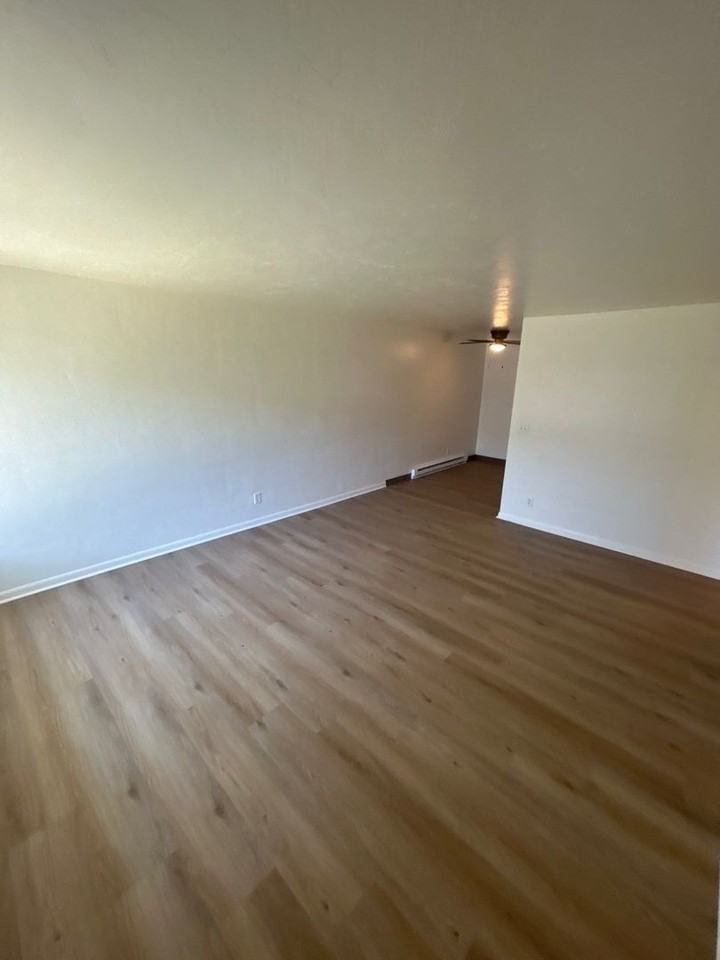 1835 Beach Ave Ne #07 - Photo 4 of 13