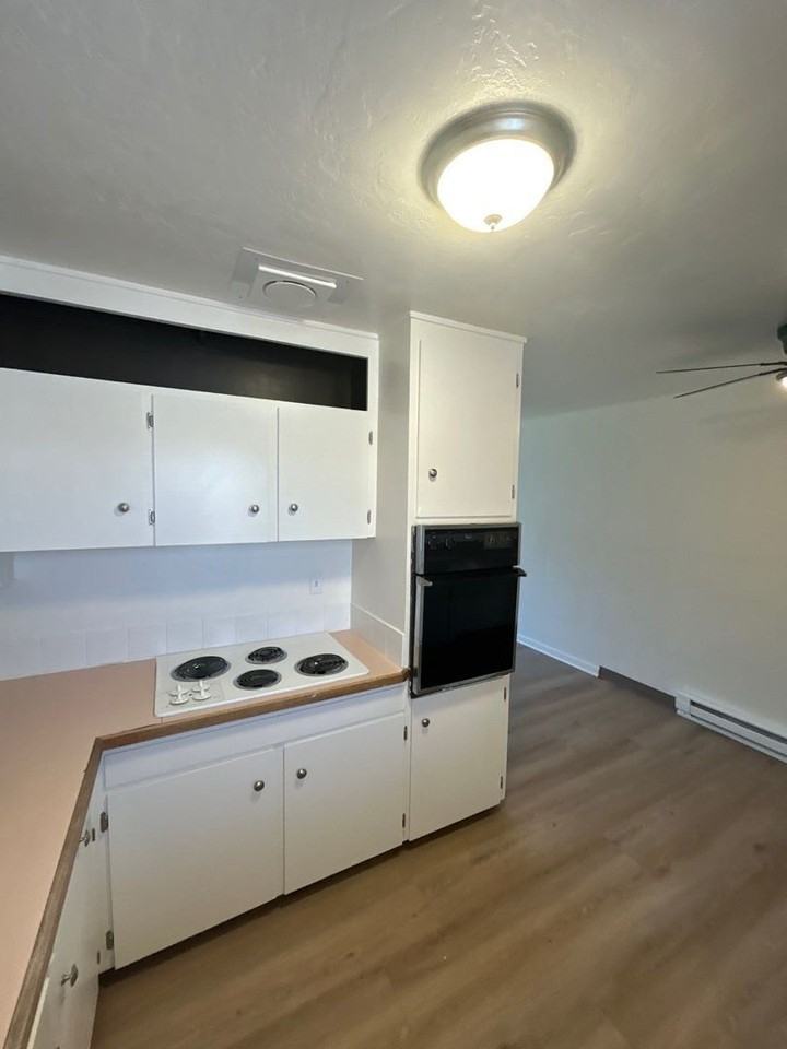 1835 Beach Ave Ne #07 - Photo 7 of 13