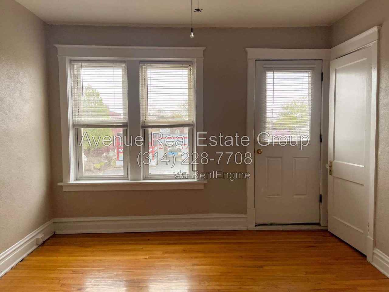 5067 Chippewa St #2F - Photo 2 of 10