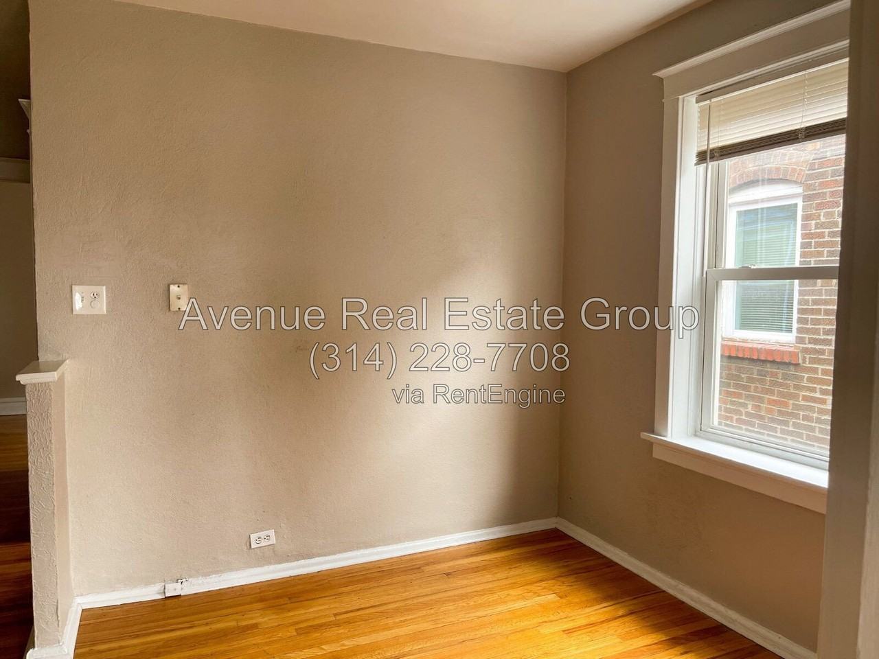 5067 Chippewa St #2F - Photo 5 of 10