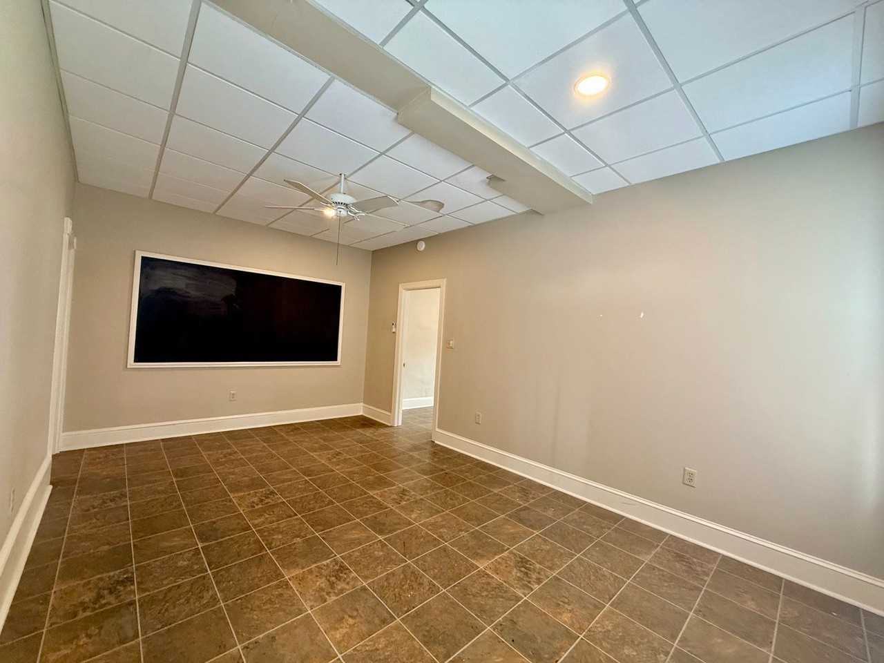326 S Christian St - Photo 5 of 12