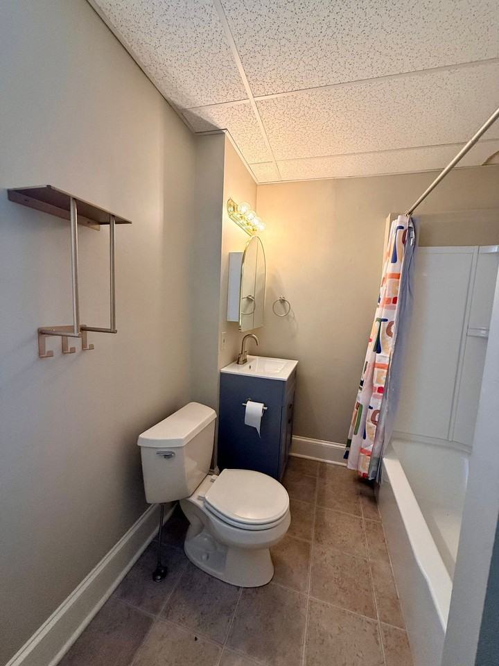 326 S Christian St - Photo 7 of 12