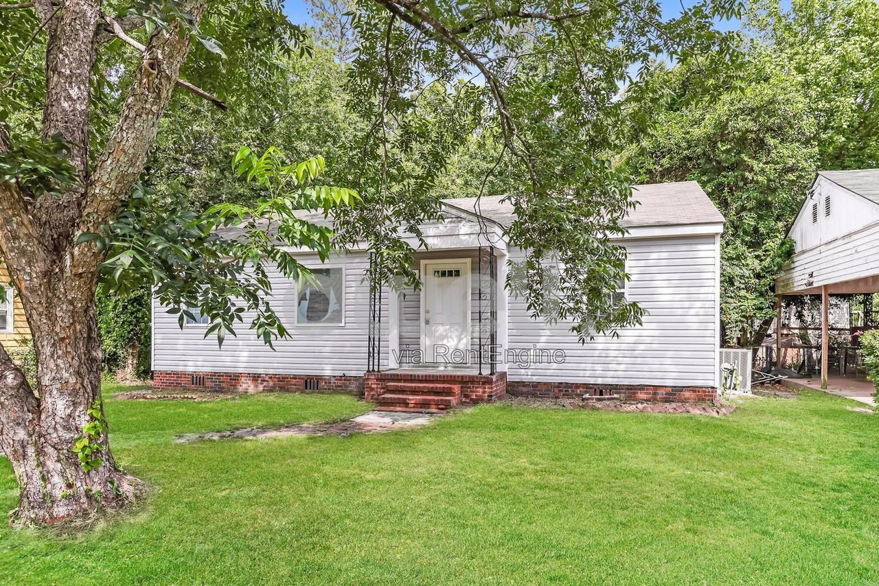 2492 Coleman Ave - Photo 2 of 20