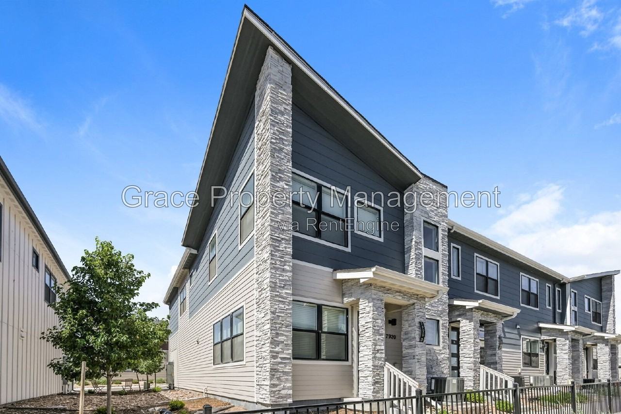 7920 Slate River St #D - Photo 2 of 21