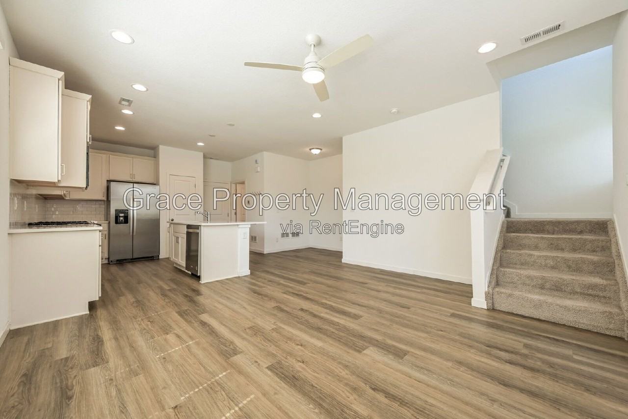 7920 Slate River St #D - Photo 5 of 21
