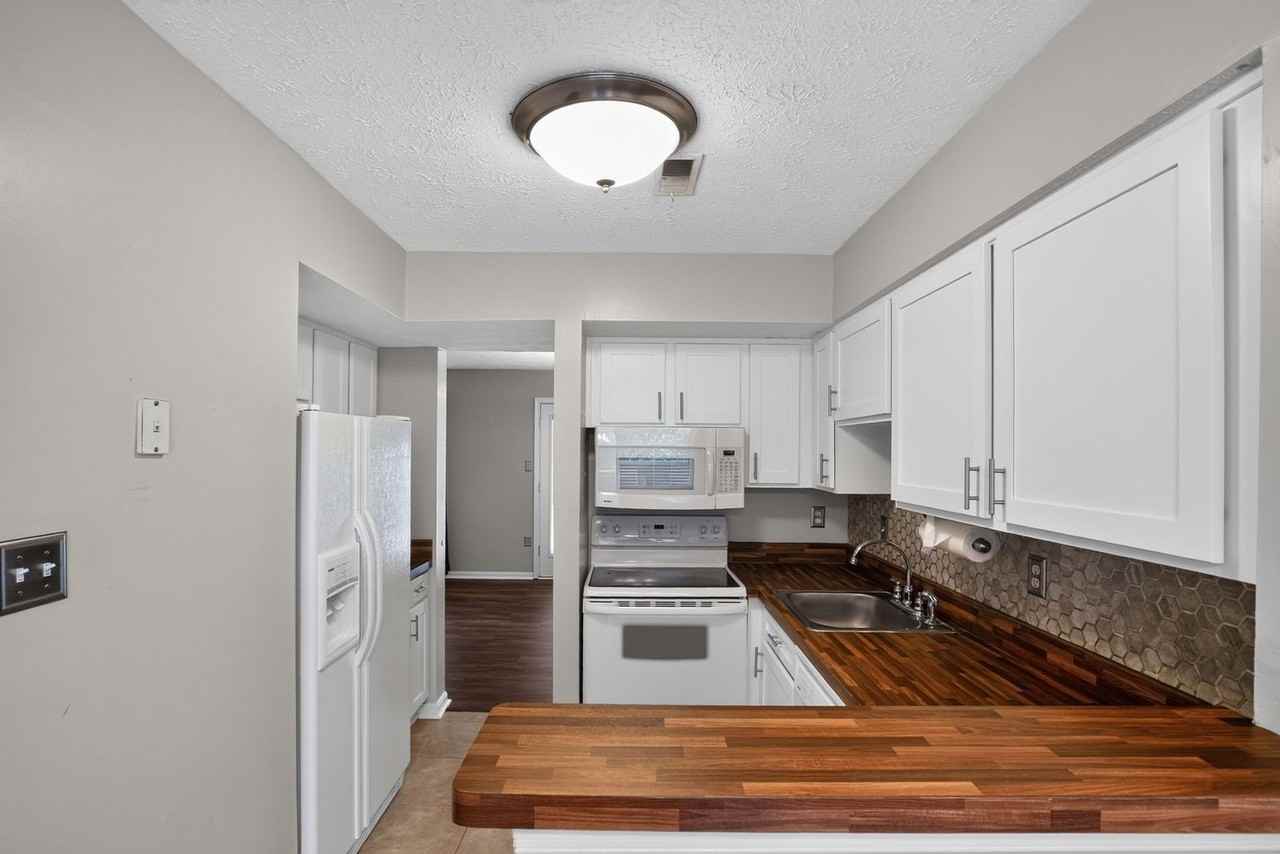 6003 Bobcat Ct - Photo 3 of 17