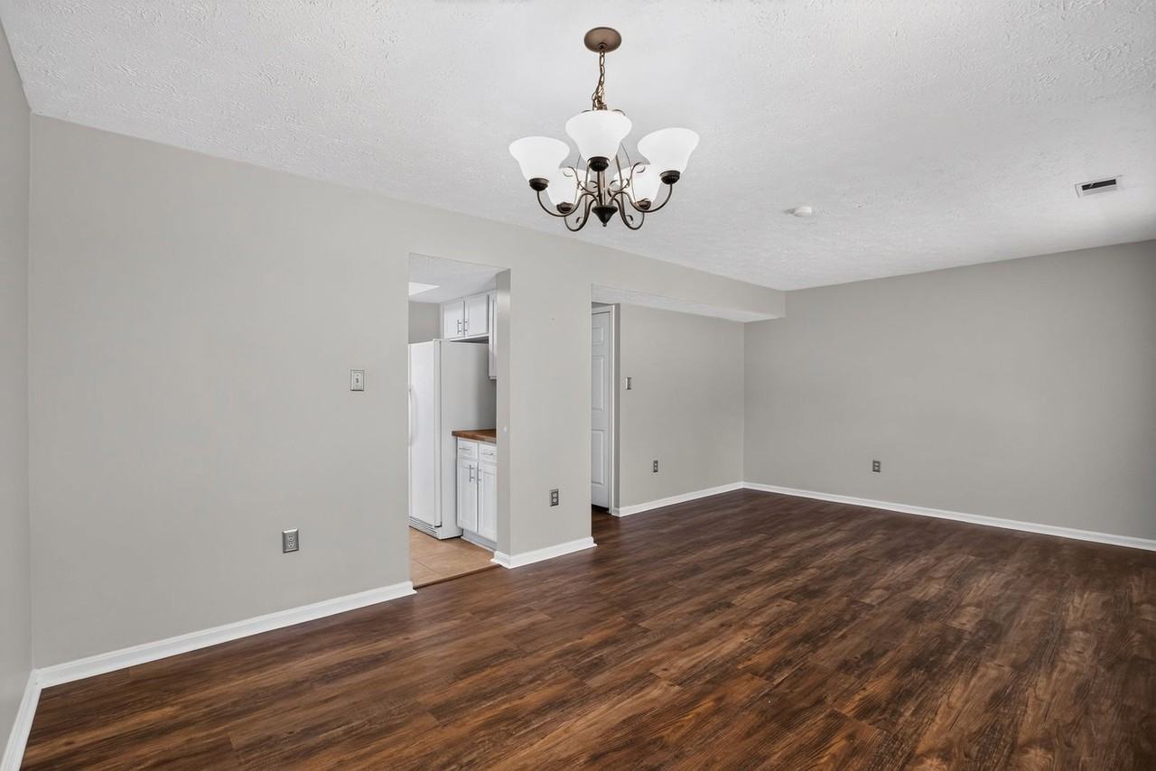 6003 Bobcat Ct - Photo 5 of 17