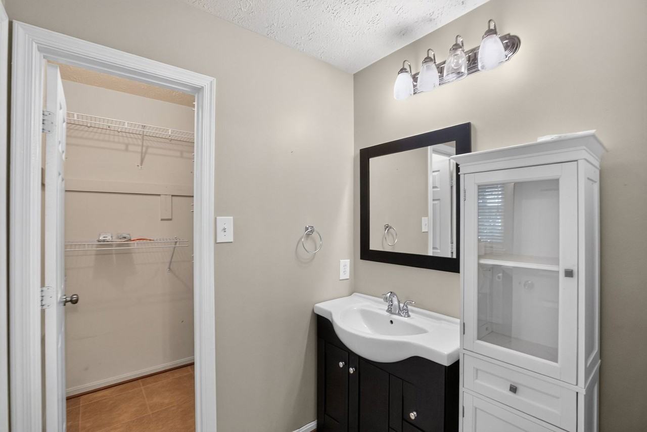 6003 Bobcat Ct - Photo 7 of 17