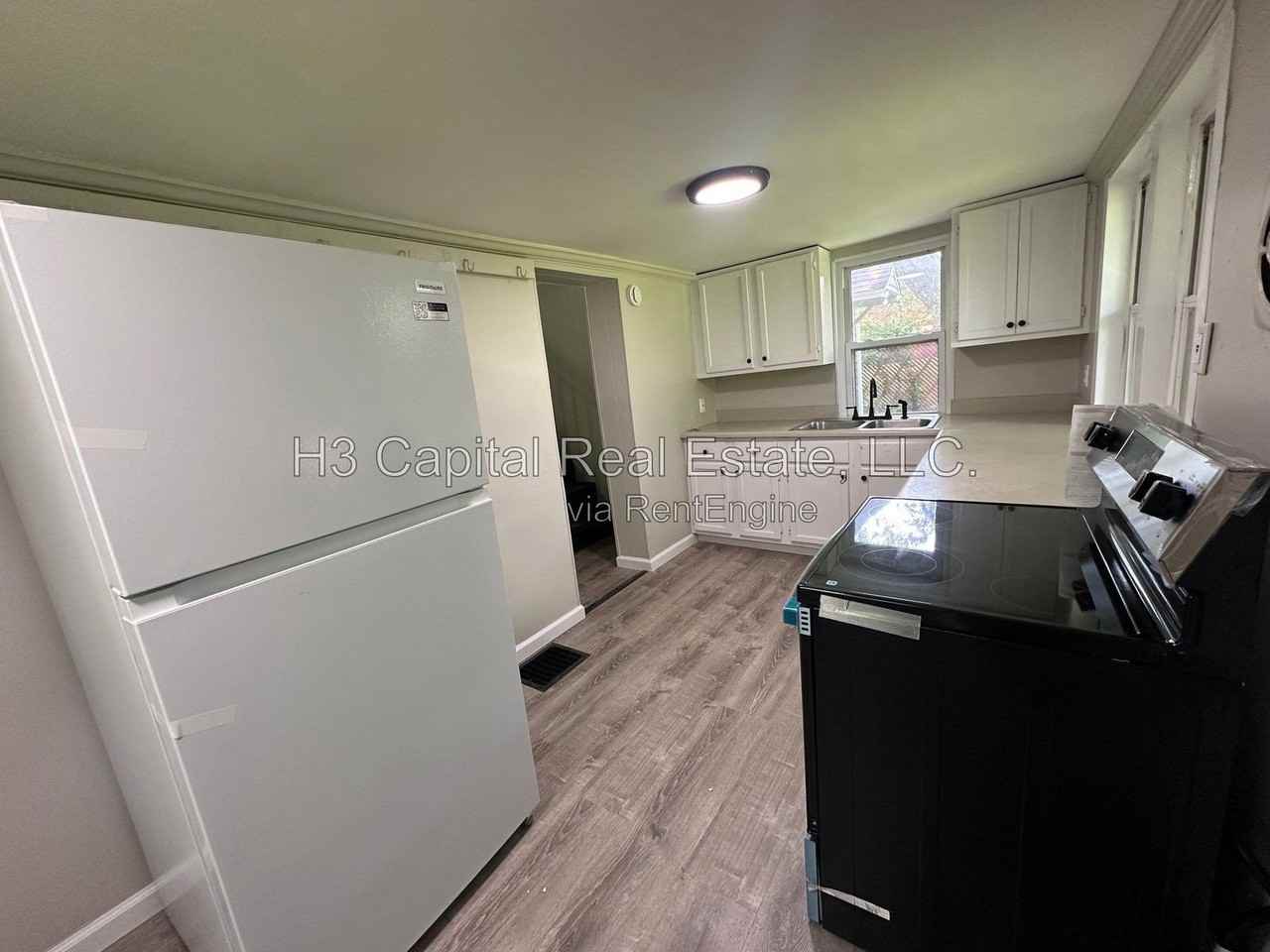 7253 Town Hall Rd - Photo 3 of 10