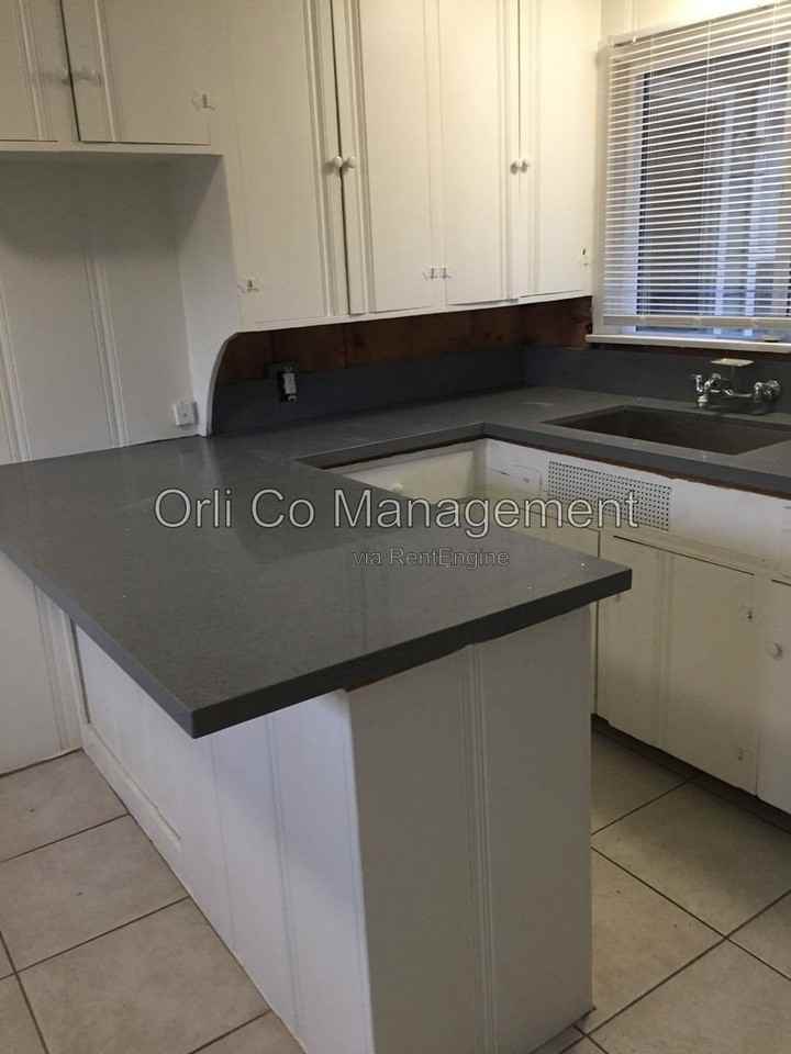 7100 Haskell Ave #7100 - Photo 4 of 15