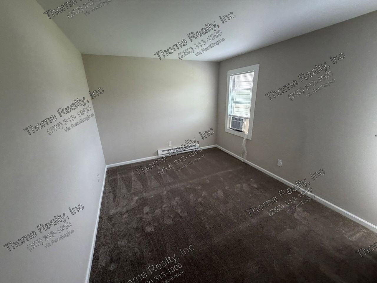 400 E Northern Blvd #39 - Photo 6 of 10