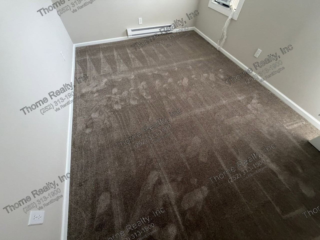 400 E Northern Blvd #39 - Photo 7 of 10