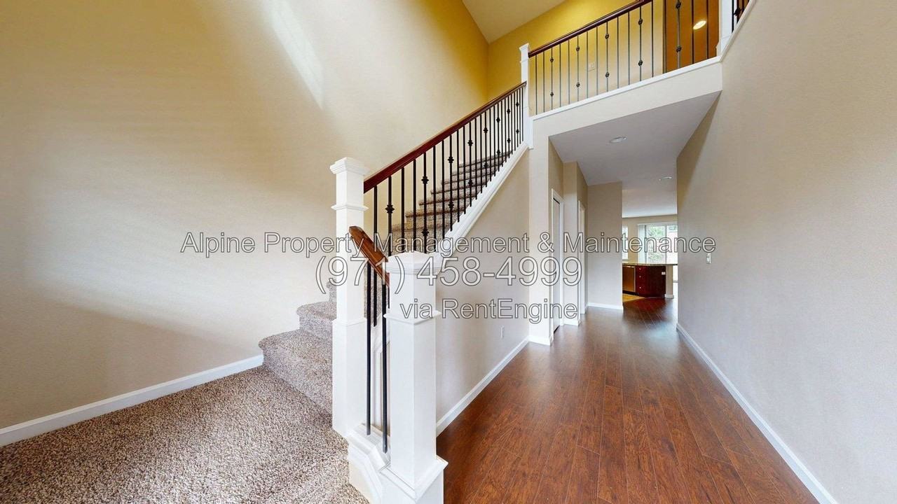 9495 Nw Ember Ln - Photo 2 of 50