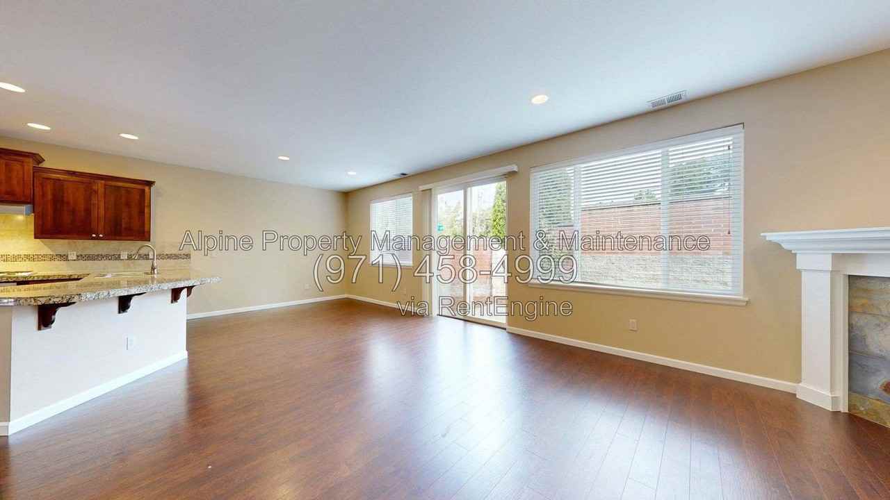 9495 Nw Ember Ln - Photo 7 of 50