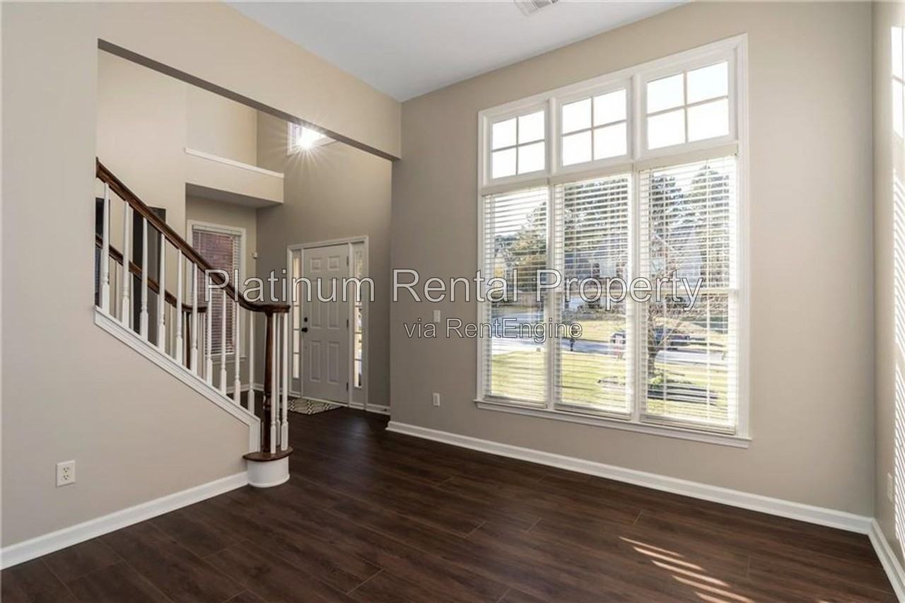 2620 Gentry Walk Ct - Photo 7 of 50