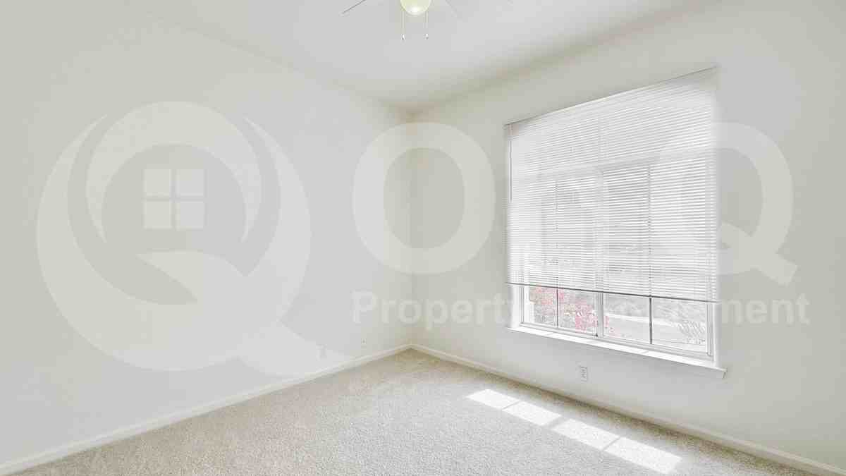 15210 S 20th St - Photo 7 of 22