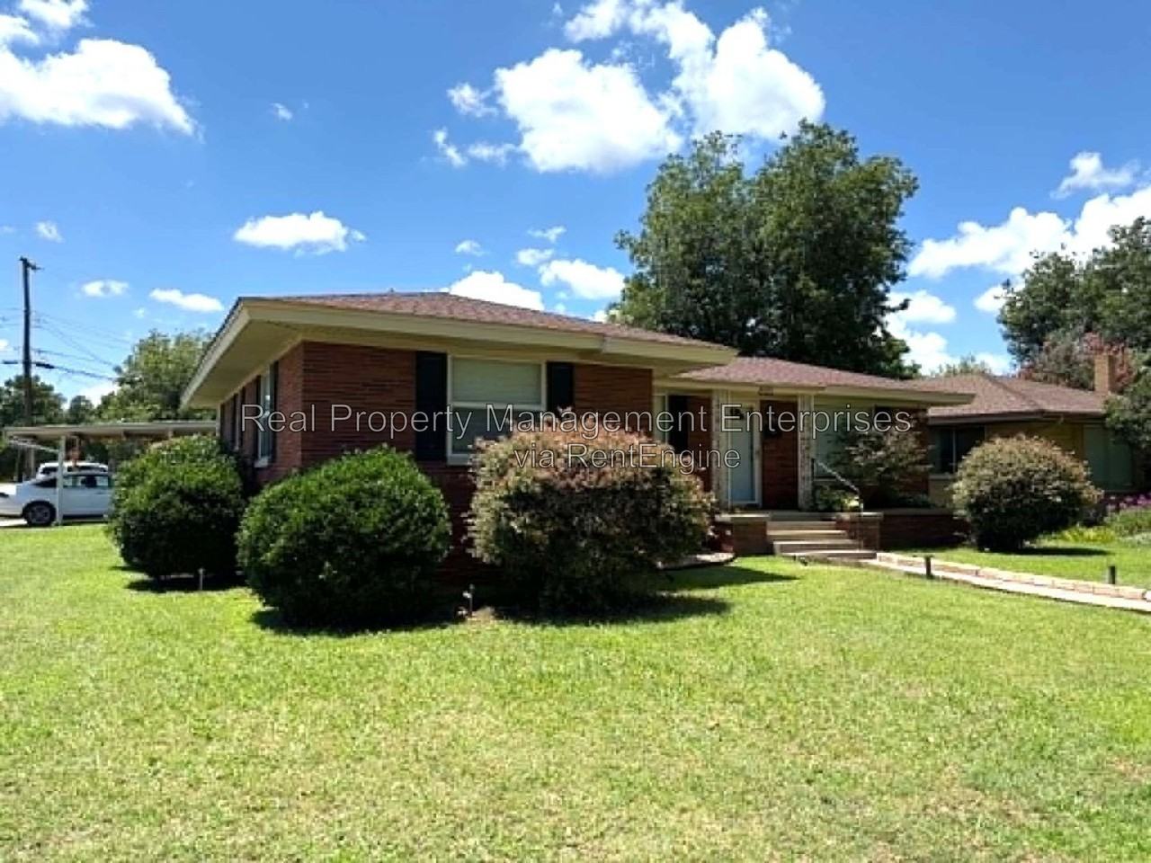 2301 N Warren Ave - Photo 3 of 45
