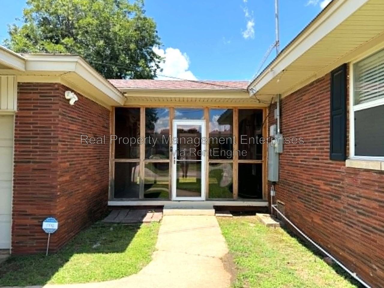 2301 N Warren Ave - Photo 6 of 45