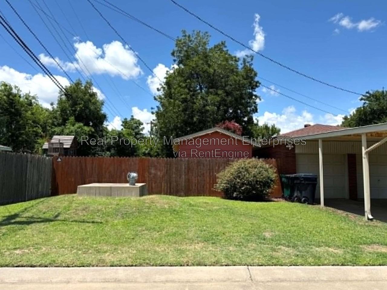 2301 N Warren Ave - Photo 7 of 45