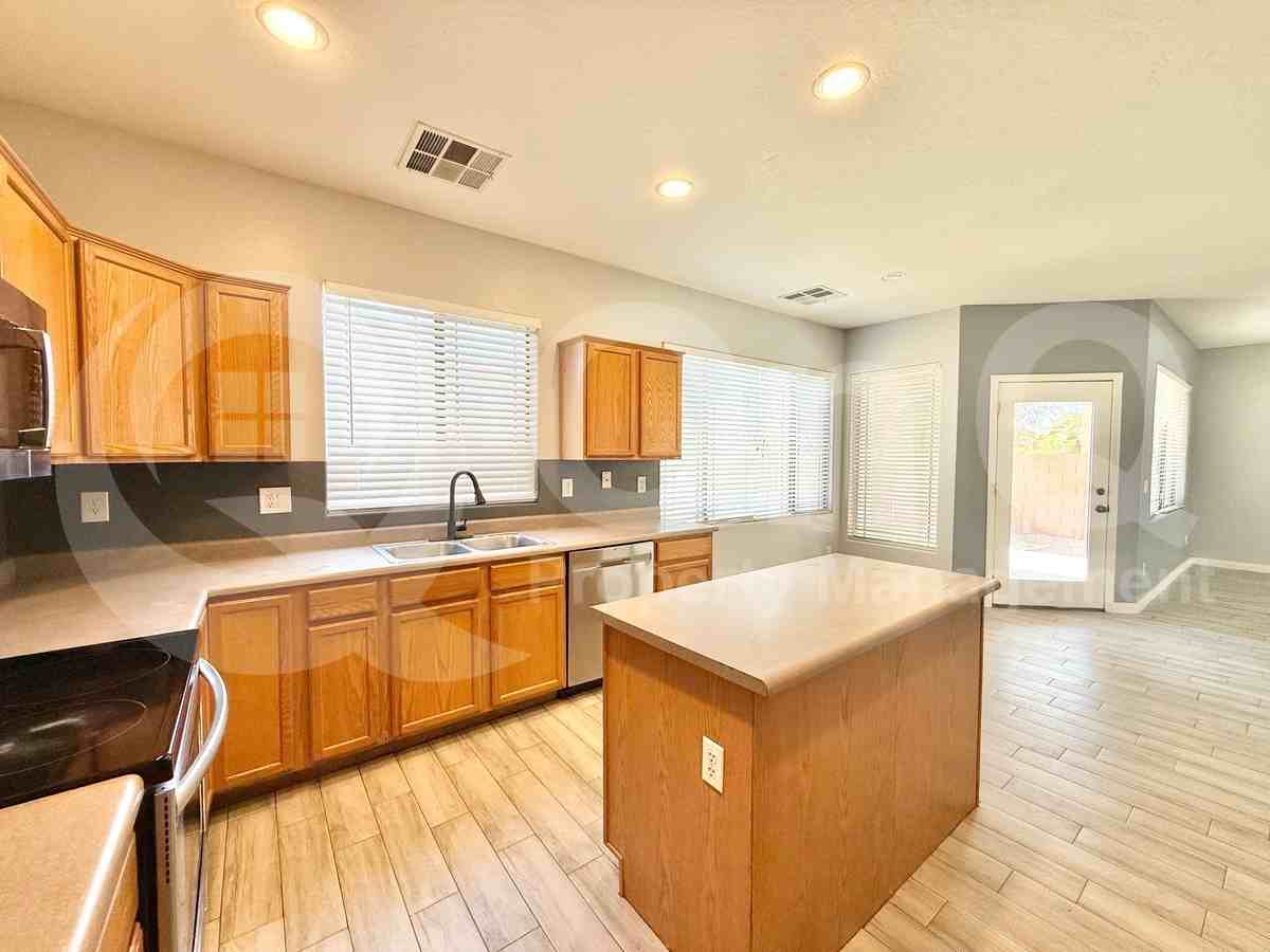 3575 E Calistoga Dr - Photo 5 of 28