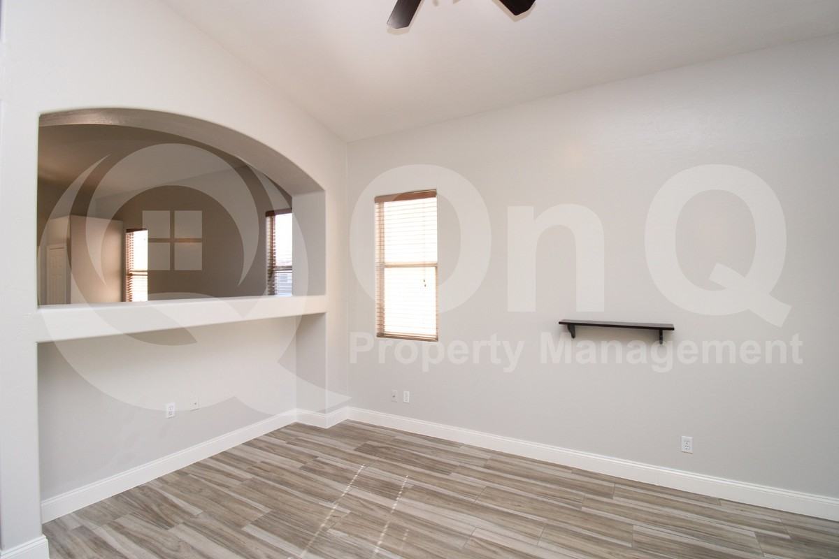 2764 E Highland Ct - Photo 6 of 23