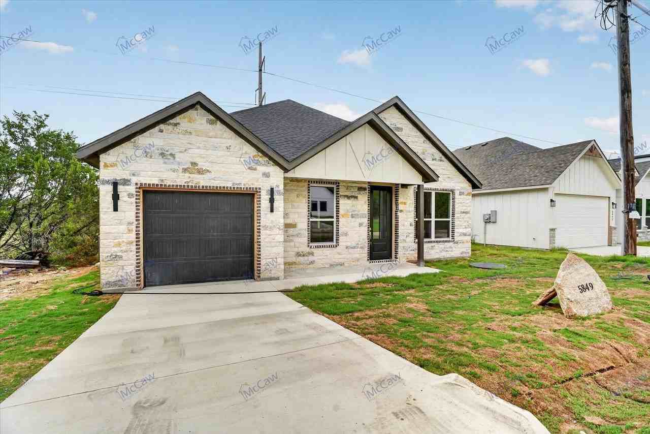 5849 Black Pine Cir - Photo 2 of 23