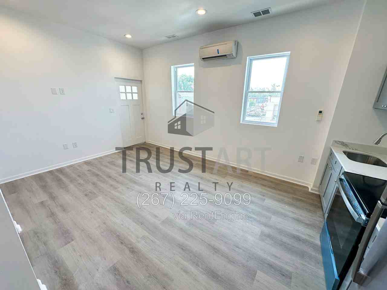 2431 N 26th St - Photo 5 of 9