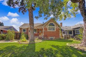 featured image of 3211 S Cherokee St