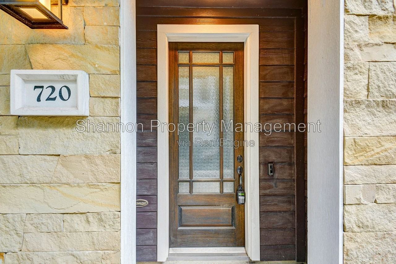 720 N Shepherd Dr - Photo 5 of 43