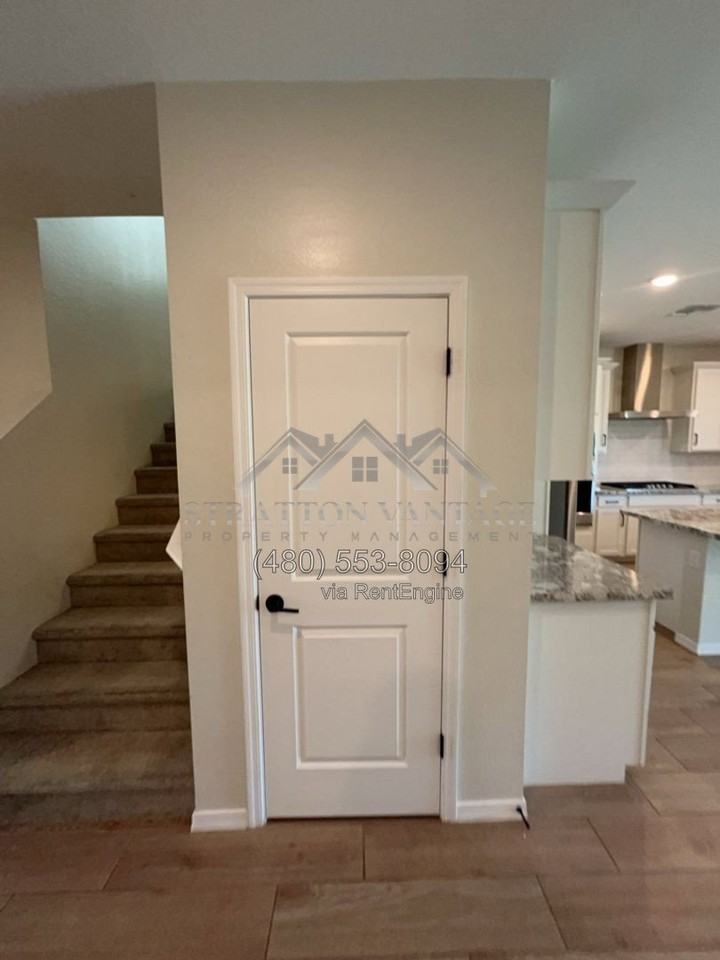 4219 W Nora Dr - Photo 4 of 24