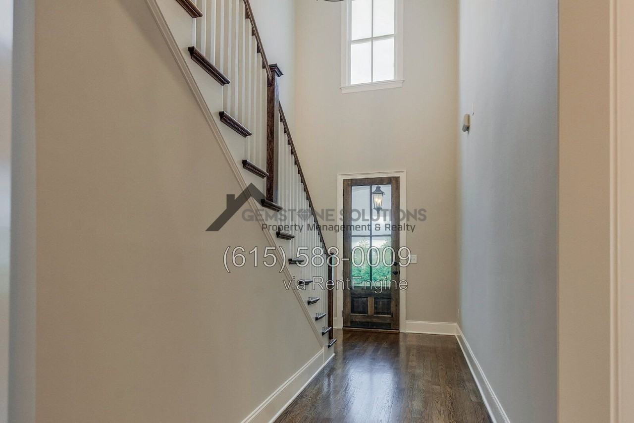 3006 Hathaway St - Photo 5 of 34