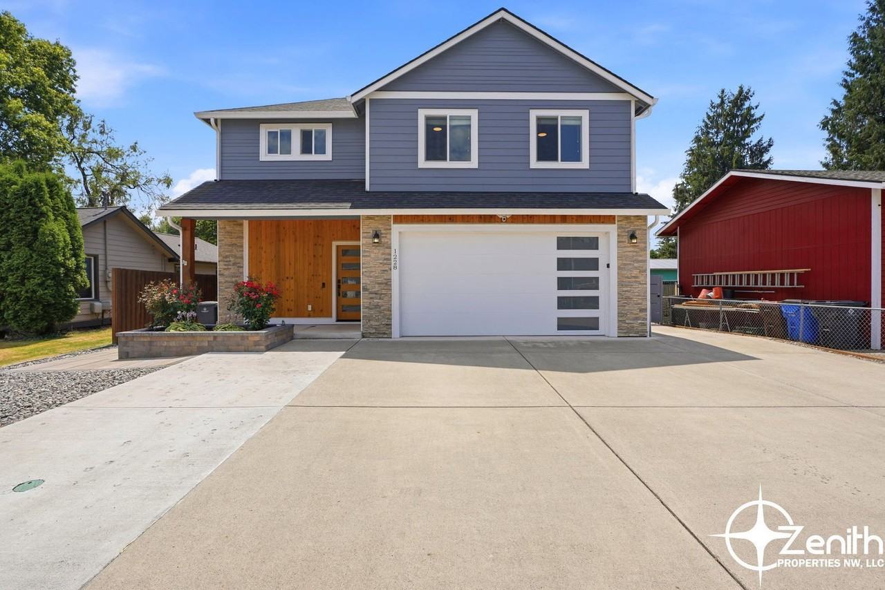 1228 I St - Photo 3 of 39