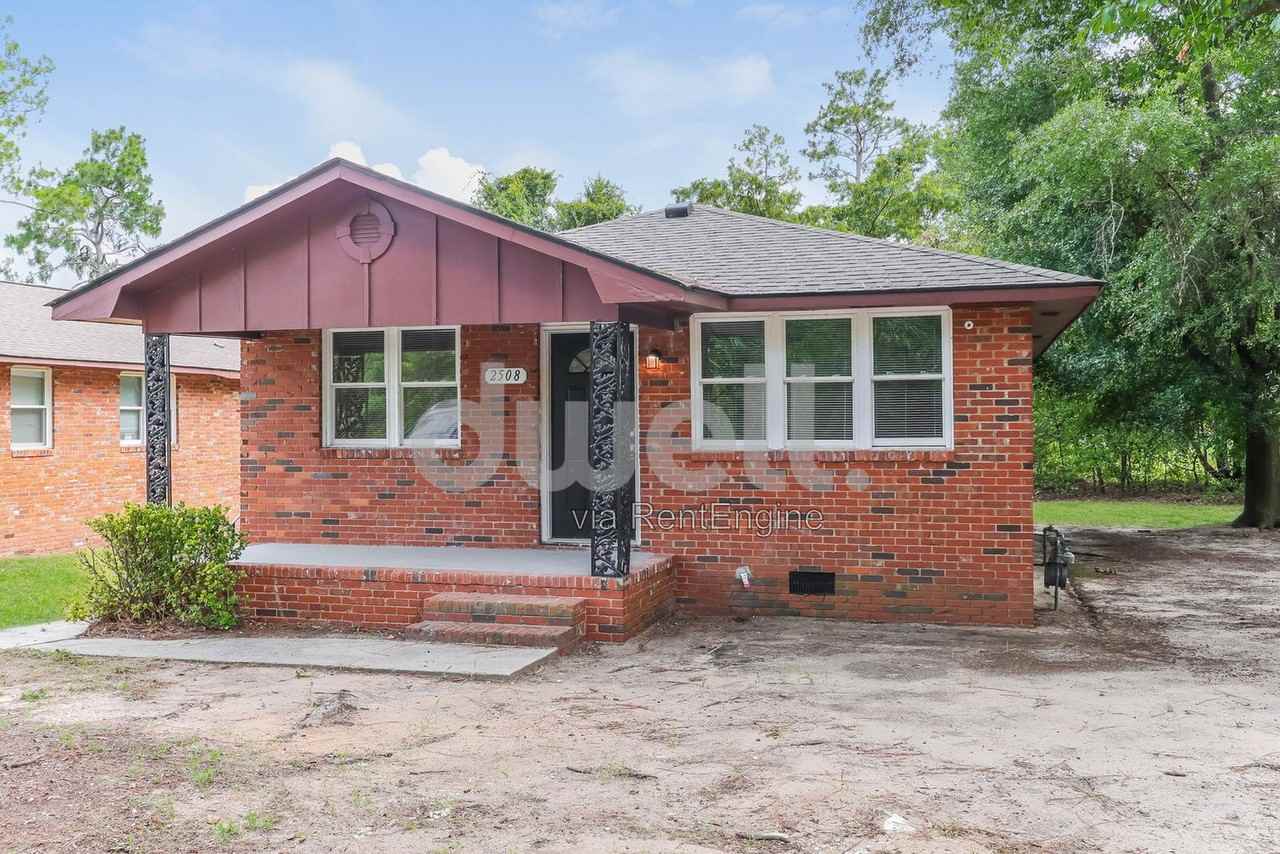 2508 South St - Photo 2 of 15