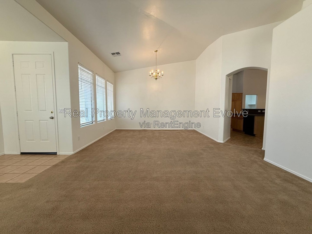 4417 W St Kateri Dr - Photo 4 of 32