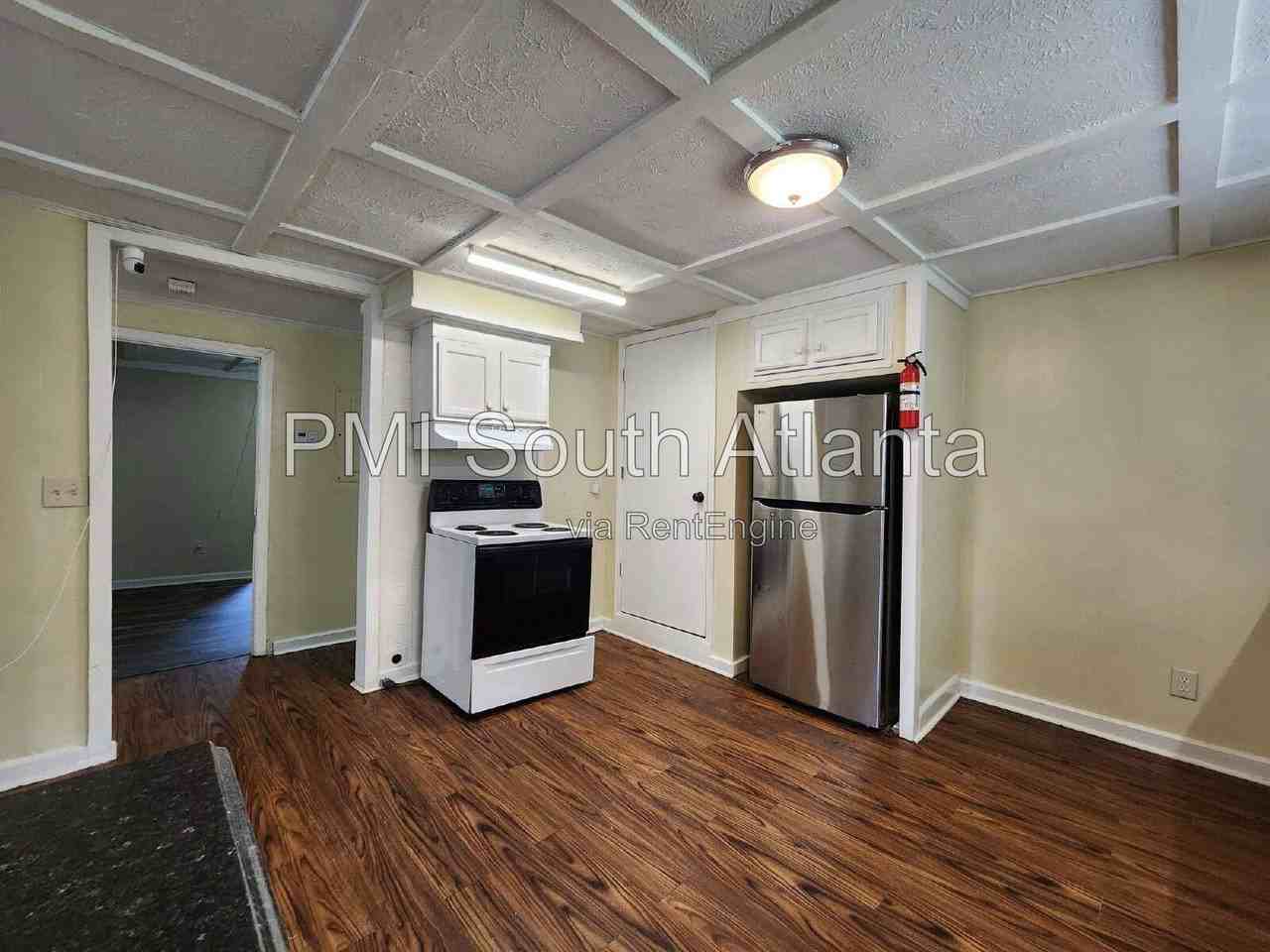 348 N 17th St - Photo 6 of 19