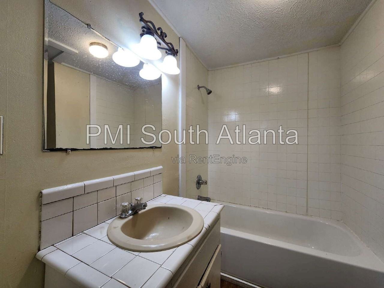 348 N 17th St - Photo 7 of 19
