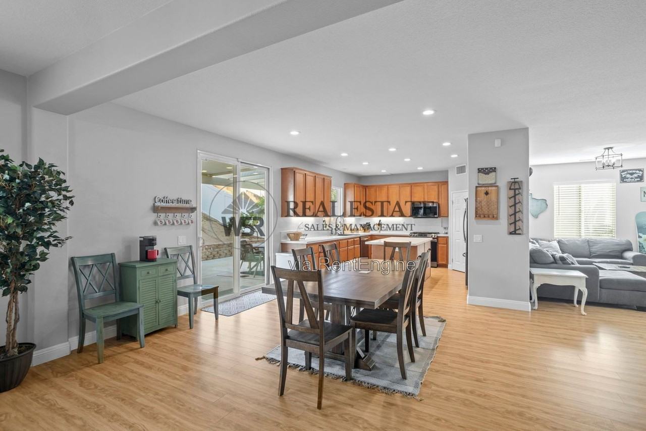 16704 Fox Trot Ln - Photo 6 of 33
